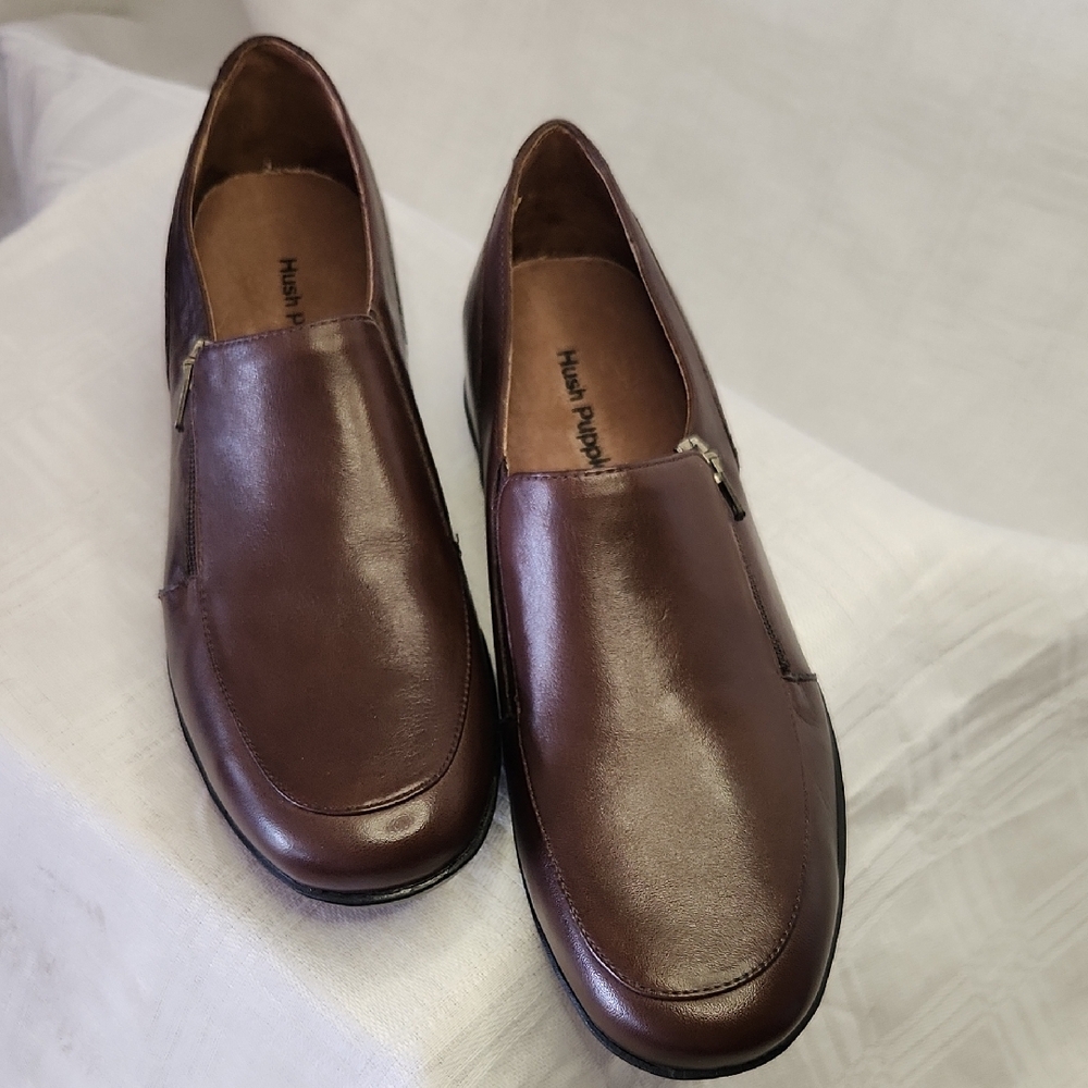 NWT Hush Puppies Brown Loafers